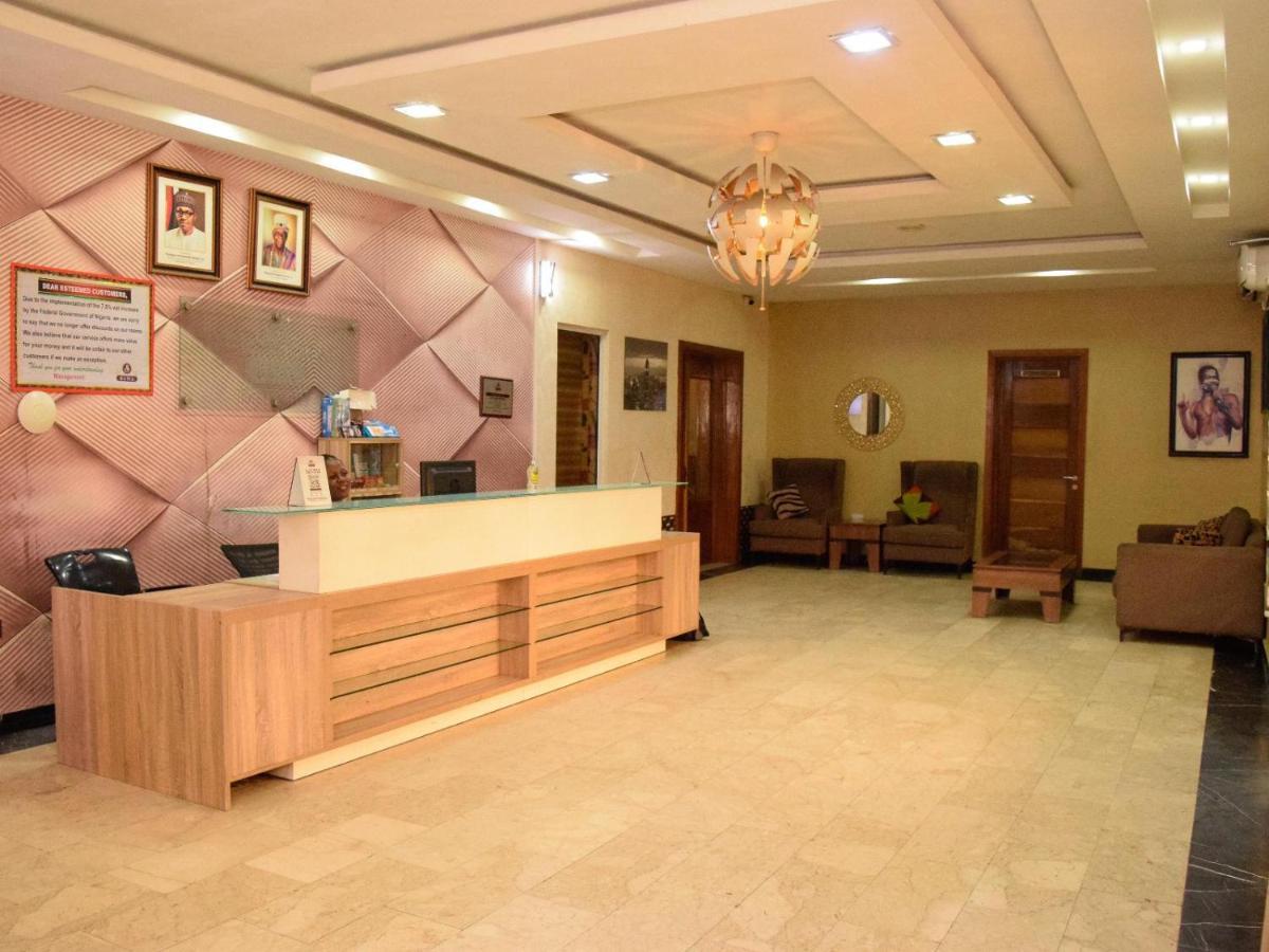 Bana Hotel & Suites Лаґос Екстер'єр фото