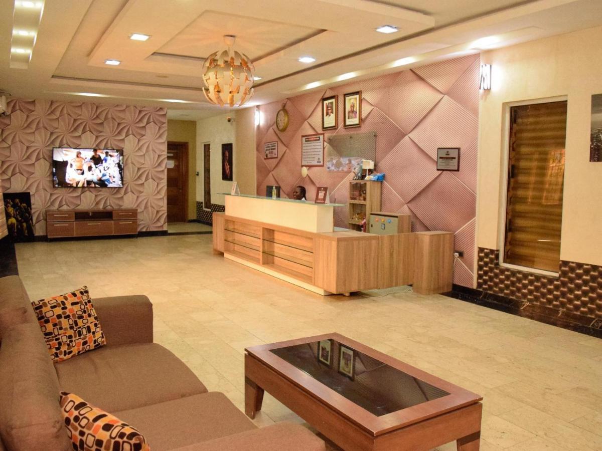 Bana Hotel & Suites Лаґос Екстер'єр фото