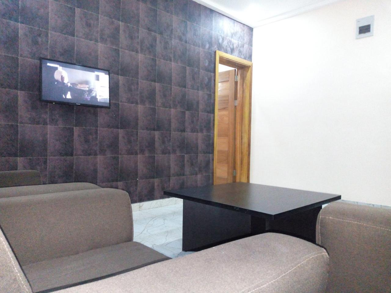 Bana Hotel & Suites Лаґос Екстер'єр фото
